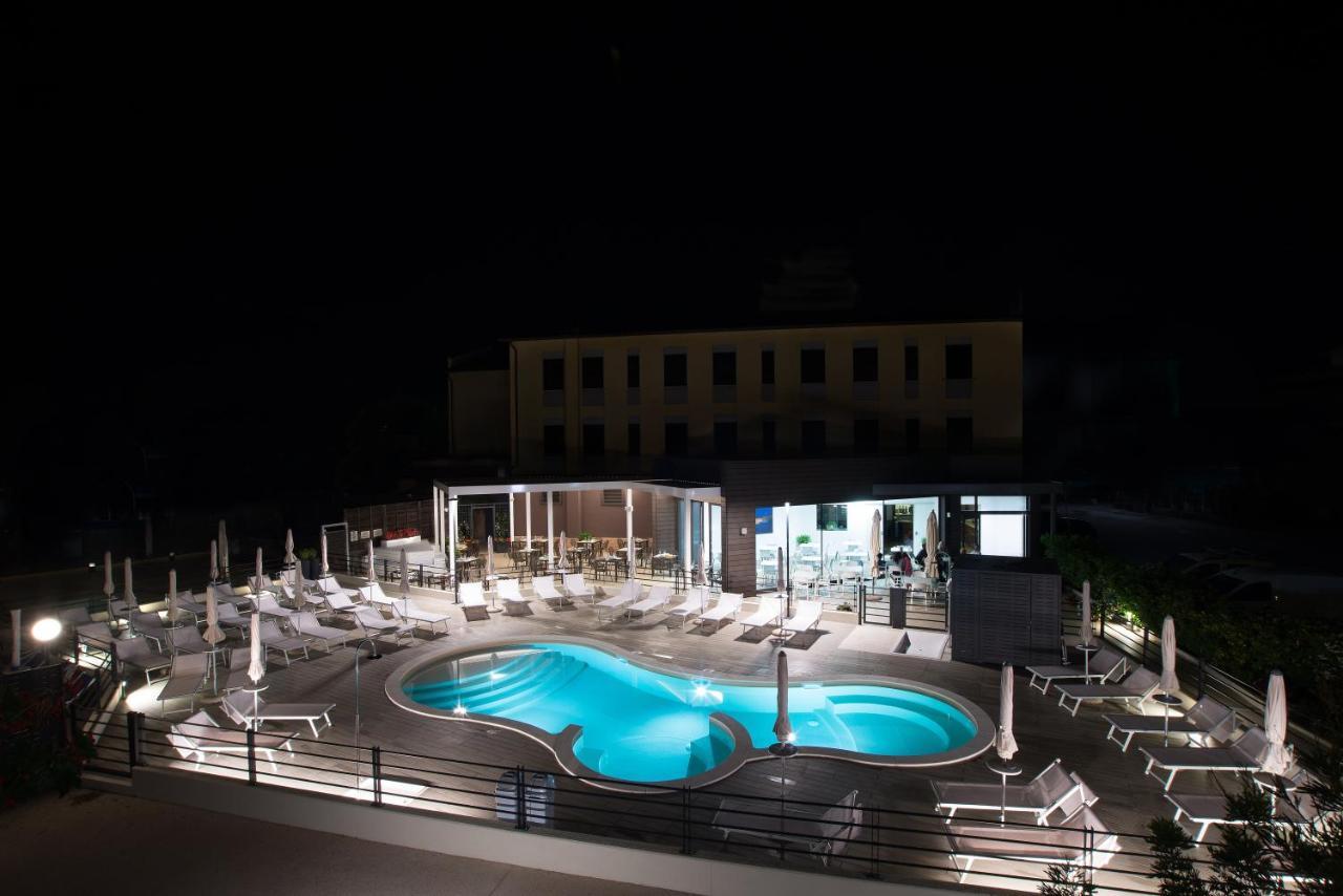 Hotel Ristorante Dante Torgiano Zewnętrze zdjęcie